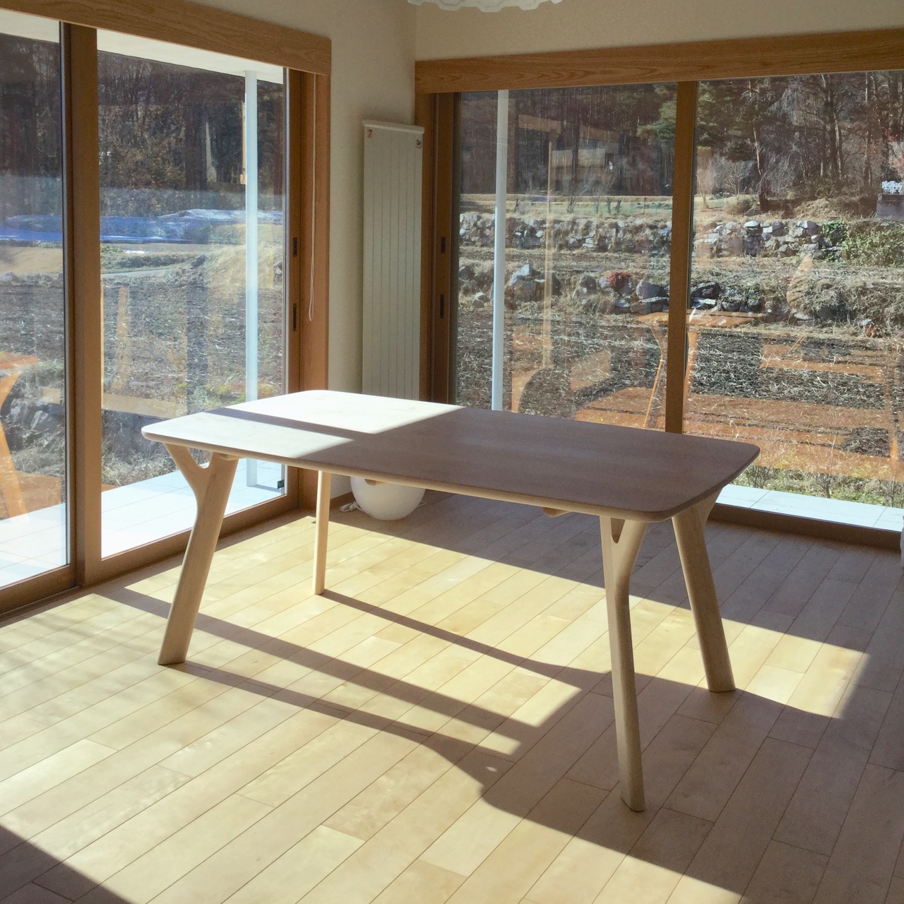 BRANCH Dining Table